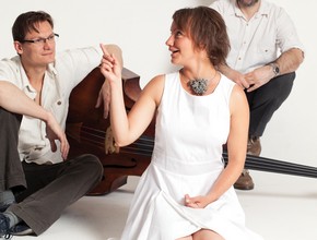 Milli Janatková Trio